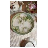 Vintage porcelain pieces