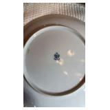 Vintage porcelain pieces