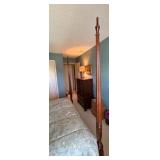 3-Piece Bedroom Suite Queen Anne Style cherry finish