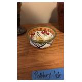 (9) Pottery pieces