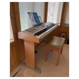 Yamaha Portable Keyboard with bench