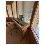 Yamaha Portable Keyboard with bench