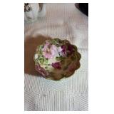 Vintage porcelain pieces