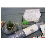 Large lot of decorative wall hangin...