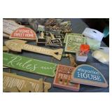 Large lot of decorative wall hangin...