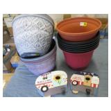 Planters and bird houses...