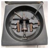 Adjustable hole saw and 2 hand saws