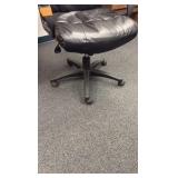 Black office chair