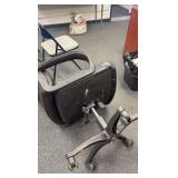 Black office chair