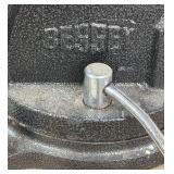 BESSEY vise