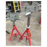 RIDGID 460-6 TRISTAND Chain Vise; RJ-68 pipe stands