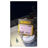 Dewalt Hanger Mate Wood PFM2251150, 50+ containers of hardware