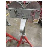 RIDGID 460-6 TRISTAND Chain Vise; RJ-68 pipe stands