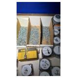 Dewalt Hanger Mate Wood PFM2251150, 50+ containers of hardware