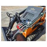 Landhoner Mini Skid Steer Loader  ME380 Orange
