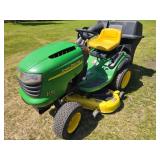 John Deere L130 Lawn Tractor
