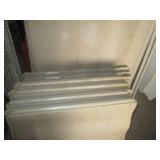 Unassembled Rubbermaid style snap t...