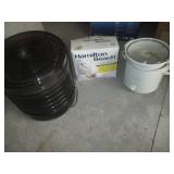 In original box hand mixer, food de...