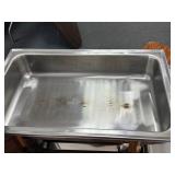 8 Quart Chafing Dish With Gold Accents