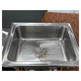 4 Quart Chafing Dish With Gold Accents