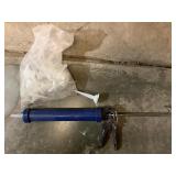 Caulk Guns & Tips