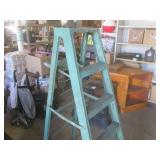(FD) 6 Ft Aluminum Step Ladder Pain...