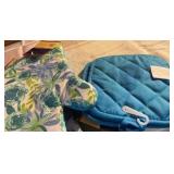 Tapestry throw & NOS home collection oven mitt and pot holders