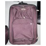 Embark 4 piece Suitcase set on rollers