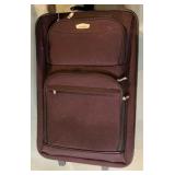 Embark 4 piece Suitcase set on rollers