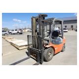 Toyota forklift model 7FG425
