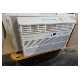 Denaili Aire wall air conditioner (like new)