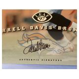 Terrell Davis Autographed 1997 Leaf Jumbo Football Card