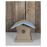 Birds Choice Bluebird Novelty Bird Feeders 8" Taupe: Recycled Plastic