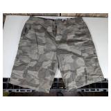 Iron Co.- Twill Camo Cargo Shorts, Size 34