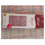 Set of 6 Sets of Faux Nails