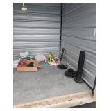 10x10x7 Storage unit contents