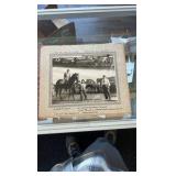 1945 niecesue horse racing photograph