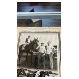 1947 leaflag horse racing photograph