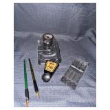 GLOWS glass inkwell and pen holder