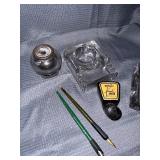 GLOWS glass inkwell and pen holder