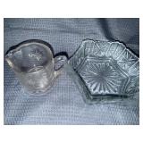 Lot of two starburst glass items that GLOW