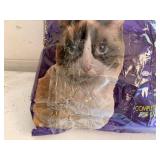 25lb Damaged Bag Kirkland Cat Food