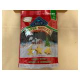 2x 4 11oz Bags Blue Buffalo Santa Snack Biscuits