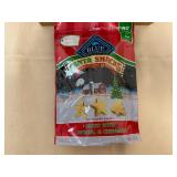 2x 4 11oz Bags Blue Buffalo Santa Snack Biscuits