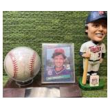 Roy Smalley 1987 World Series Champions Inscribed & Autographed Baseball & BOBBLE HEAD w/ Donruss Baseball Card