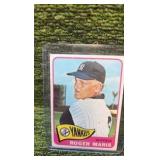 1965 Topps #155 Roger Maris Yankees Vintage MLB Card