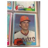 Vintage 1981 Topps Baseball Car Lot in Binder- MIXED LOT
