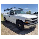 2002 Chevrolet Silverado 1500, Regular Cab w/Pipe Rack