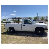 2002 Chevrolet Silverado 1500, Regular Cab w/Pipe Rack