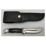 Vintage BUCK USA Beaver Skinner Knife With 4" Blade &  Leather Sheath